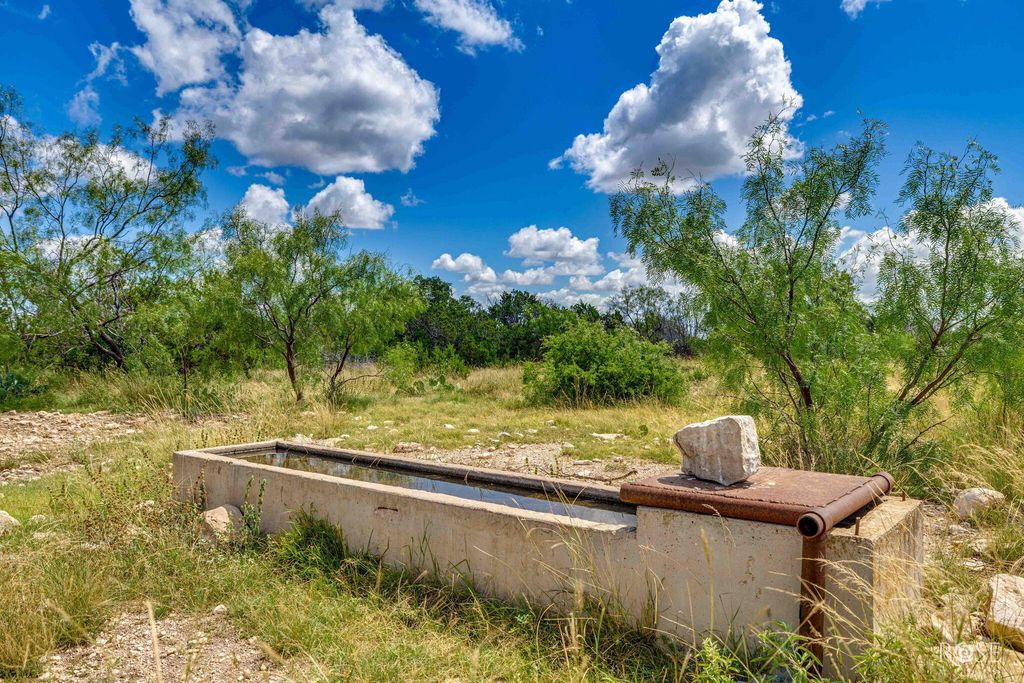 Image 20 of property listing at 10752 Scr 110, Sonora, TX 76950