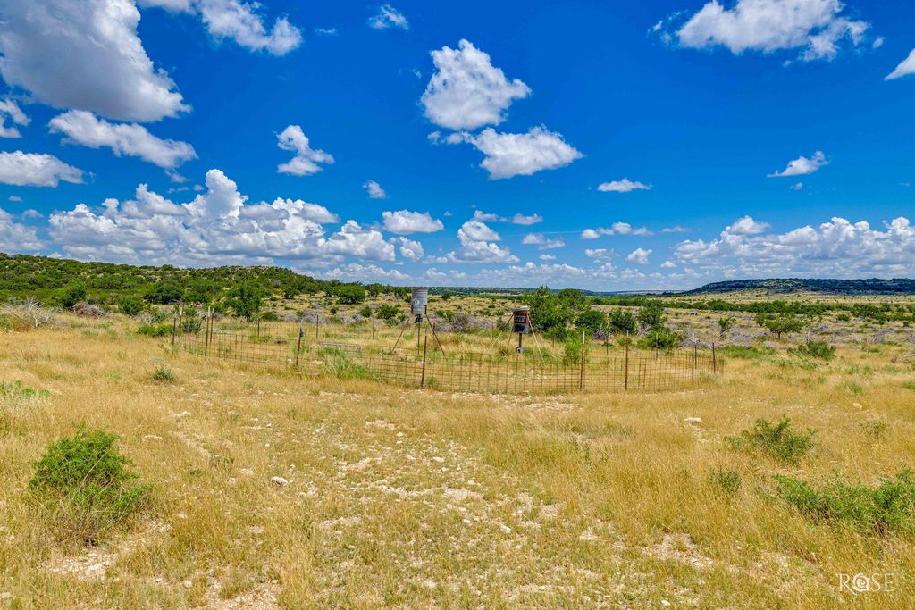 Image 24 of property listing at 10752 Scr 110, Sonora, TX 76950