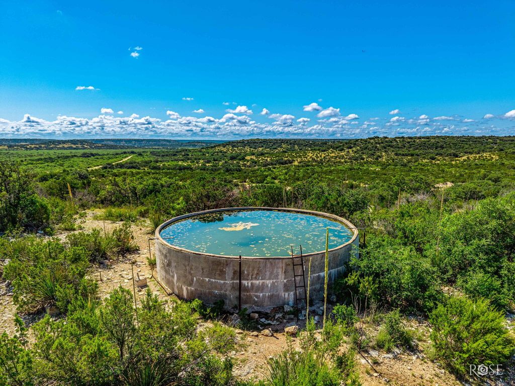 Image 31 of property listing at 10752 Scr 110, Sonora, TX 76950