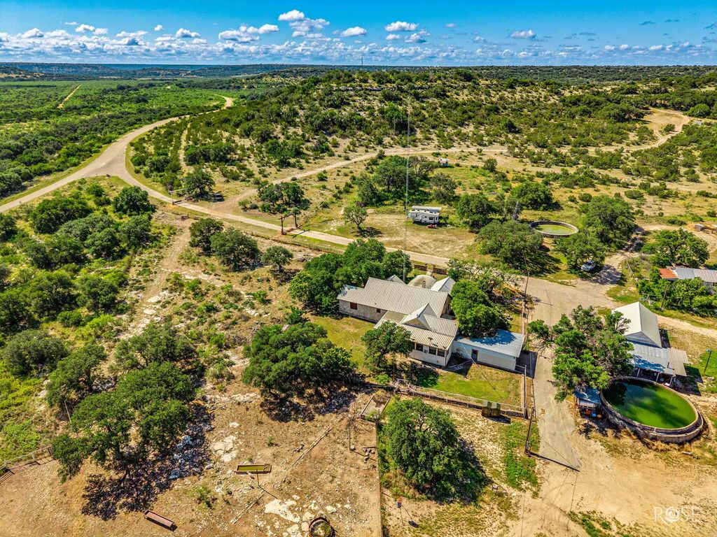 Image 32 of property listing at 10752 Scr 110, Sonora, TX 76950
