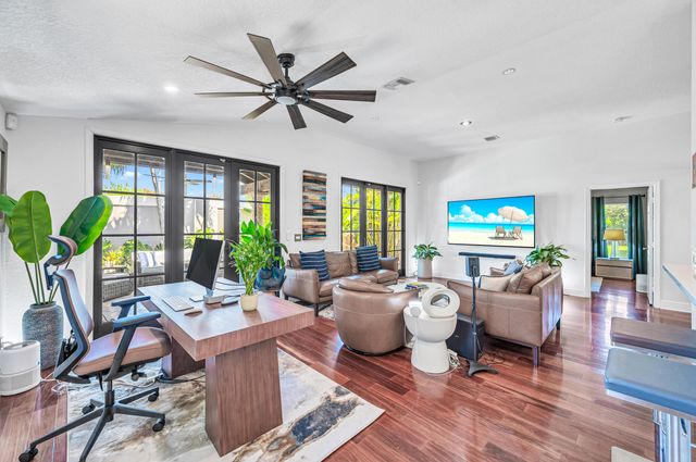 1973 NW 45th Street, Oakland Park, FL 33309