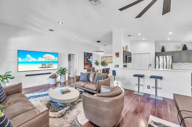 1973 NW 45th Street, Oakland Park, FL 33309