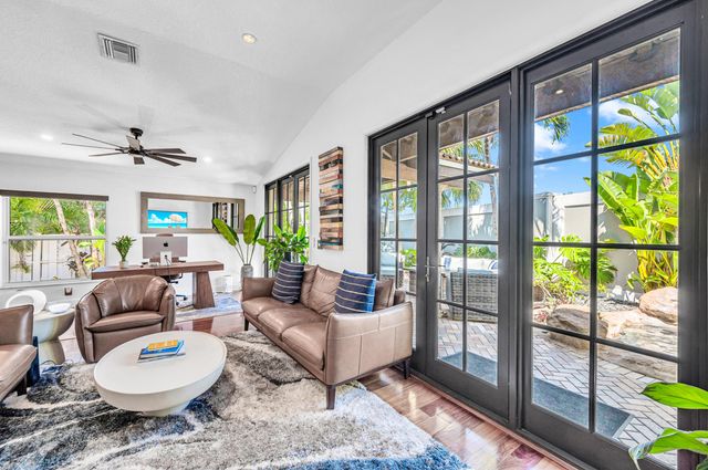 1973 NW 45th Street, Oakland Park, FL 33309