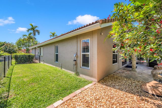 1973 NW 45th Street, Oakland Park, FL 33309