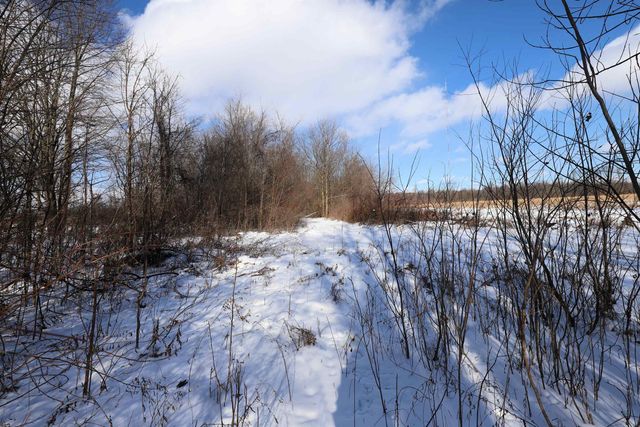 2242 W Lake Road, Vienna Twp, MI 48420