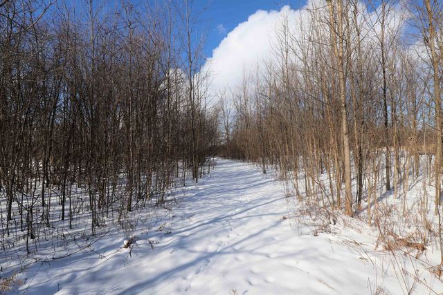 2242 W Lake Road, Vienna Twp, MI 48420