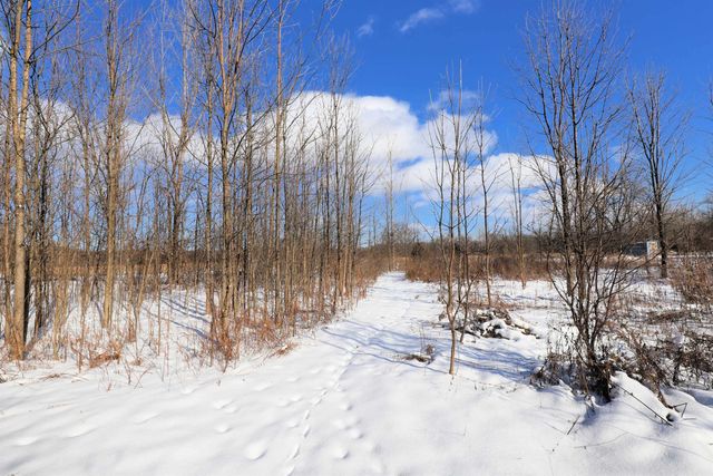 2242 W Lake Road, Vienna Twp, MI 48420