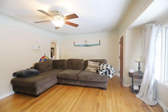 2242 W Lake Road, Vienna Twp, MI 48420