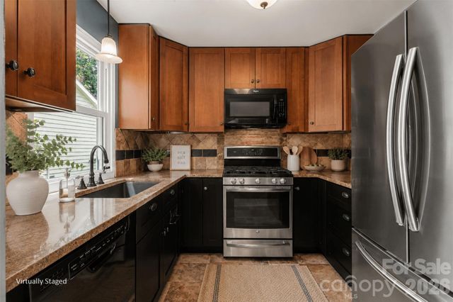 9330 Oren Thompson Road, Charlotte, NC 28213