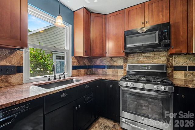 9330 Oren Thompson Road, Charlotte, NC 28213