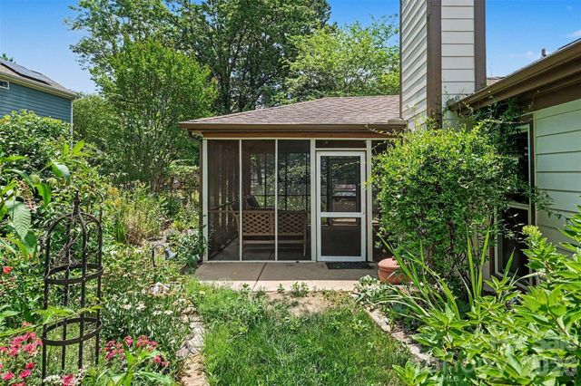 9330 Oren Thompson Road, Charlotte, NC 28213