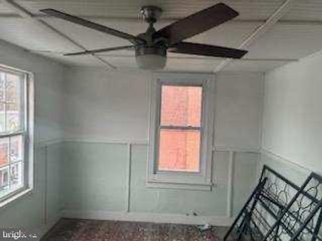 1101 W MARKET ST, Pottsville, PA 17901