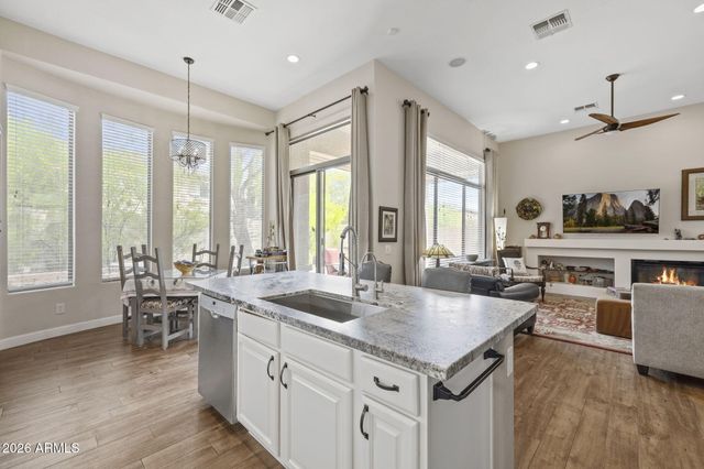 2008 W GLORIA Lane, Phoenix, AZ 85085