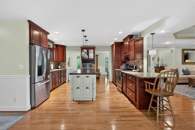 96 Oakridge Lane, Ellijay, GA 30536