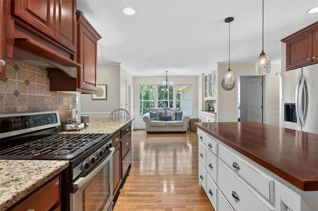 96 Oakridge Lane, Ellijay, GA 30536