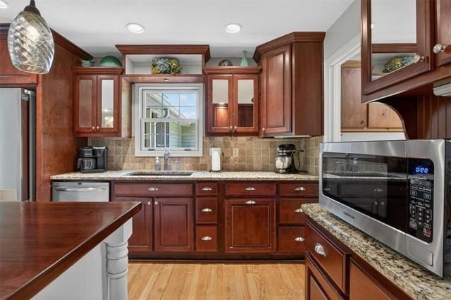 96 Oakridge Lane, Ellijay, GA 30536