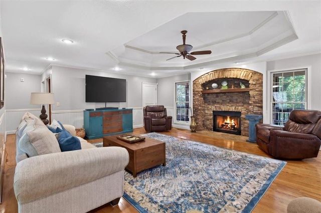 96 Oakridge Lane, Ellijay, GA 30536