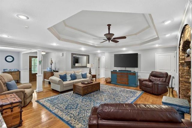 96 Oakridge Lane, Ellijay, GA 30536