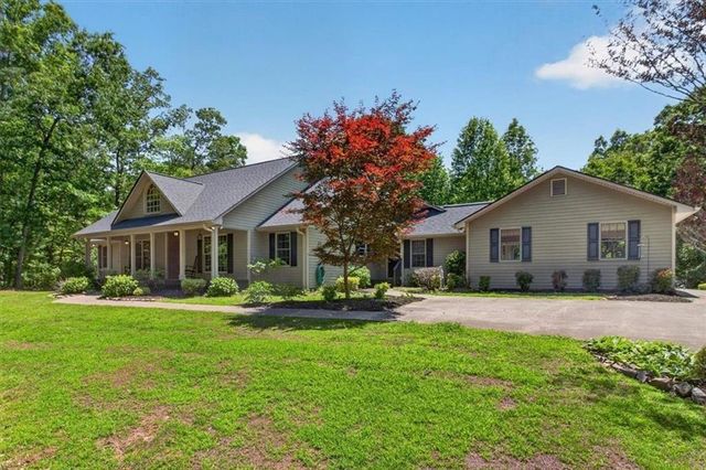 96 Oakridge Lane, Ellijay, GA 30536
