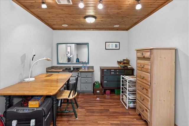 96 Oakridge Lane, Ellijay, GA 30536