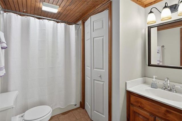 96 Oakridge Lane, Ellijay, GA 30536