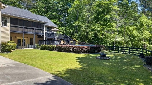 96 Oakridge Lane, Ellijay, GA 30536