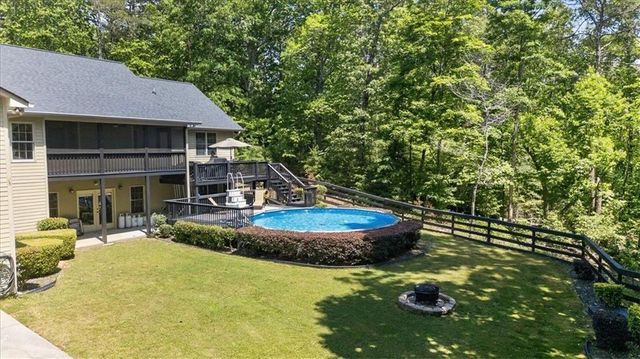96 Oakridge Lane, Ellijay, GA 30536