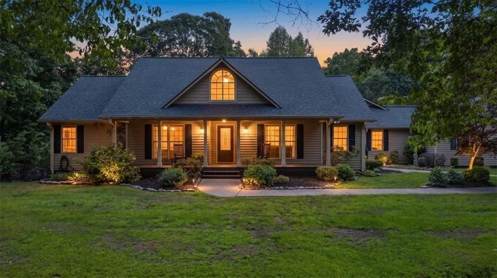 96 Oakridge Lane, Ellijay, GA 30536