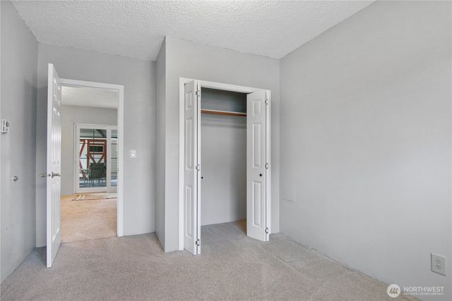 3821 S 250th Street, Kent, WA 98032