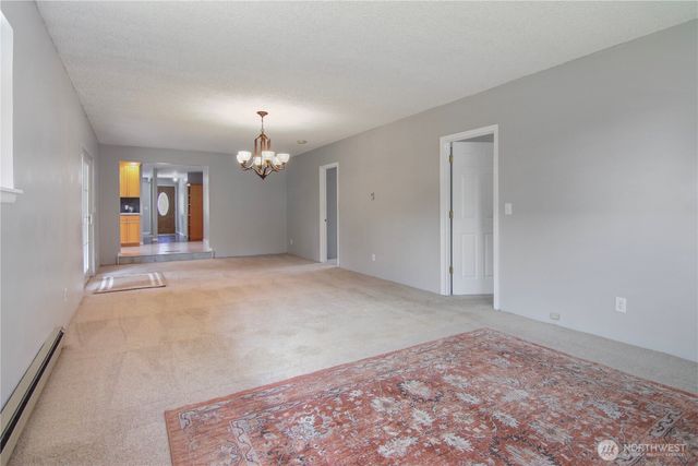 3821 S 250th Street, Kent, WA 98032
