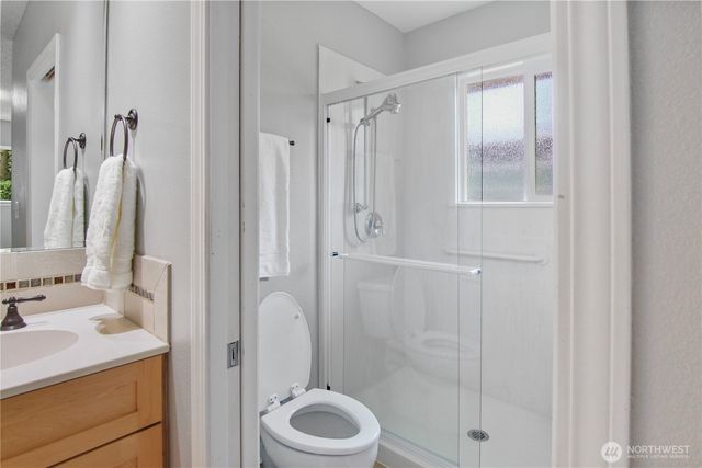 3821 S 250th Street, Kent, WA 98032