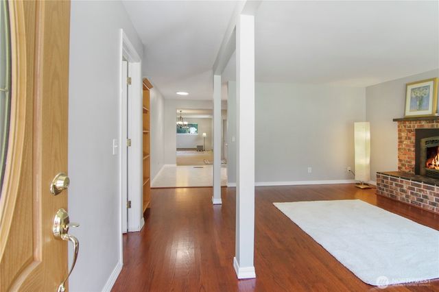 3821 S 250th Street, Kent, WA 98032