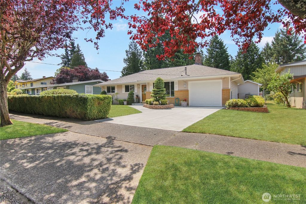 3821 S 250th Street, Kent, WA 98032