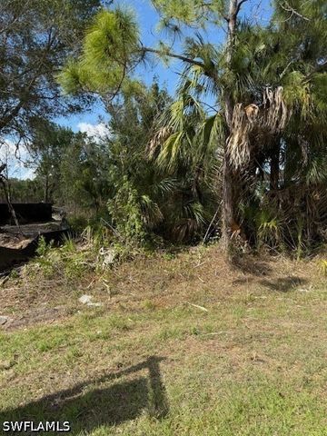 De Soto BLVD SE, Naples, FL 34117