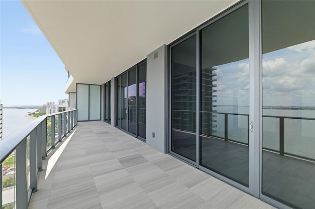 3015 S YSABELLA AVENUE 2102, Tampa, FL 33629