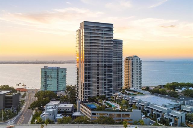 3015 S YSABELLA AVENUE 2102, Tampa, FL 33629