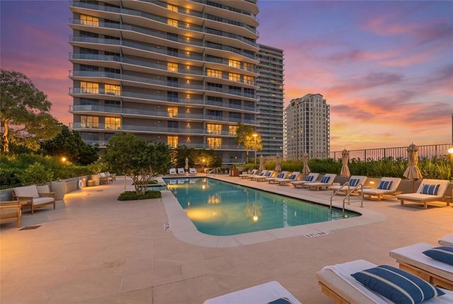 3015 S YSABELLA AVENUE 2102, Tampa, FL 33629