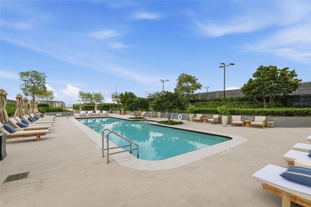 3015 S YSABELLA AVENUE 2102, Tampa, FL 33629
