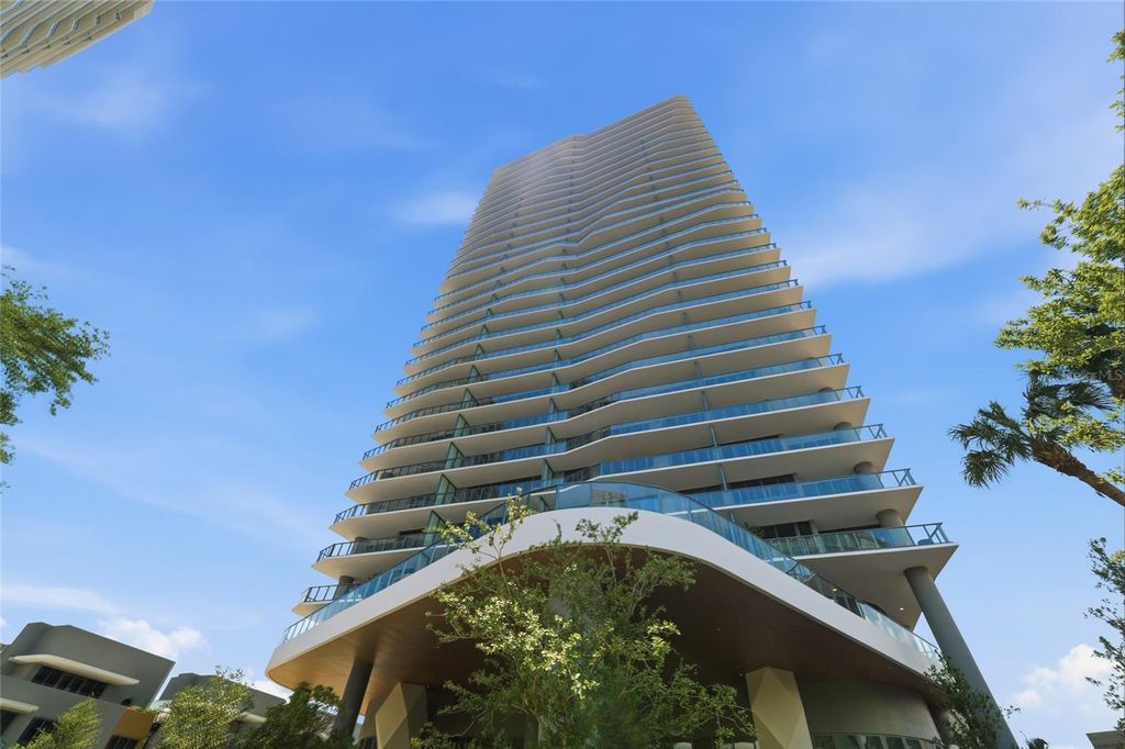 3015 S YSABELLA AVENUE 2102, Tampa, FL 33629