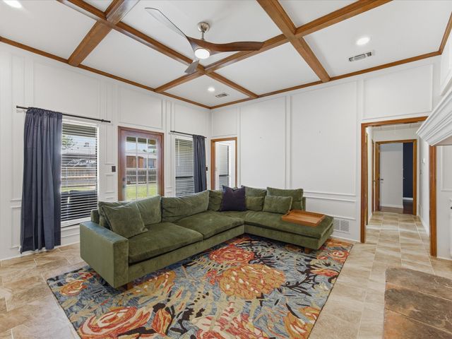 3202 Luallen Drive, Carrollton, TX 75007