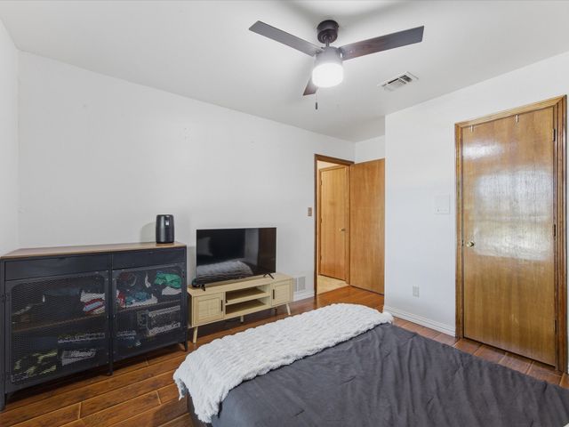 3202 Luallen Drive, Carrollton, TX 75007