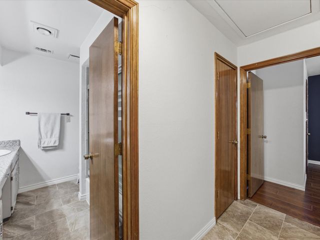 3202 Luallen Drive, Carrollton, TX 75007