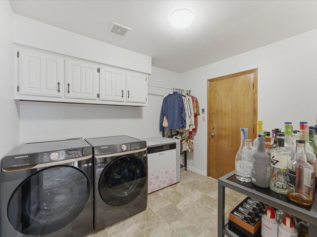 3202 Luallen Drive, Carrollton, TX 75007