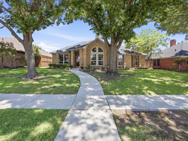 3202 Luallen Drive, Carrollton, TX 75007