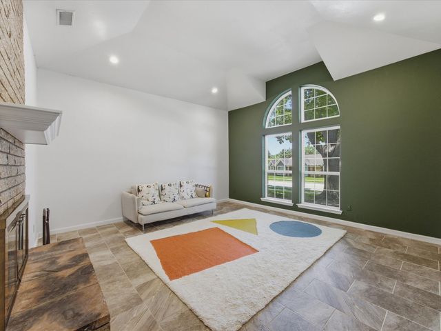 3202 Luallen Drive, Carrollton, TX 75007