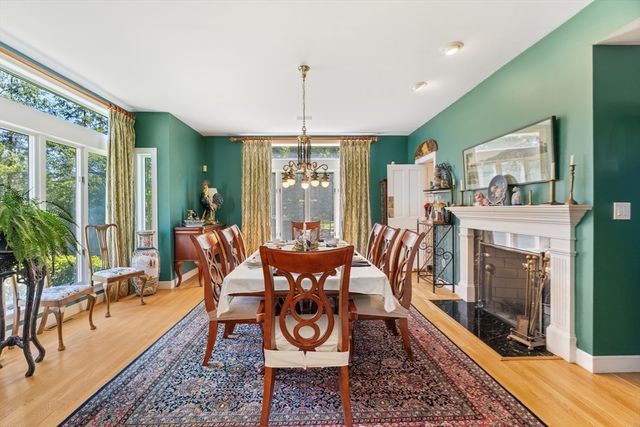 123 Farm Street, Dover, MA 02030