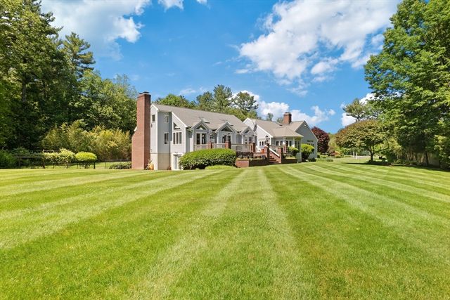 123 Farm Street, Dover, MA 02030