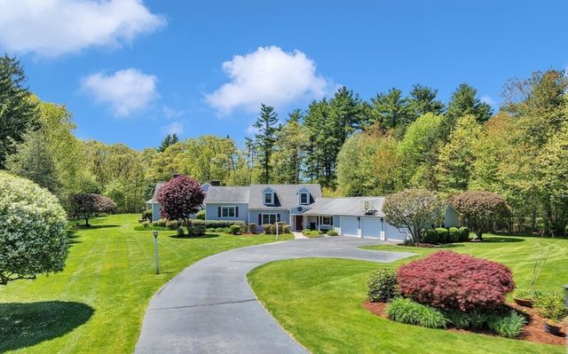 123 Farm Street, Dover, MA 02030
