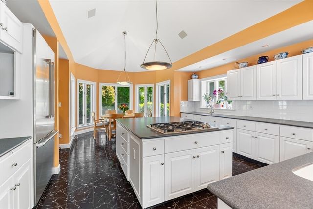 123 Farm Street, Dover, MA 02030
