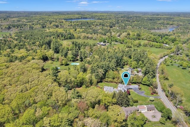 123 Farm Street, Dover, MA 02030